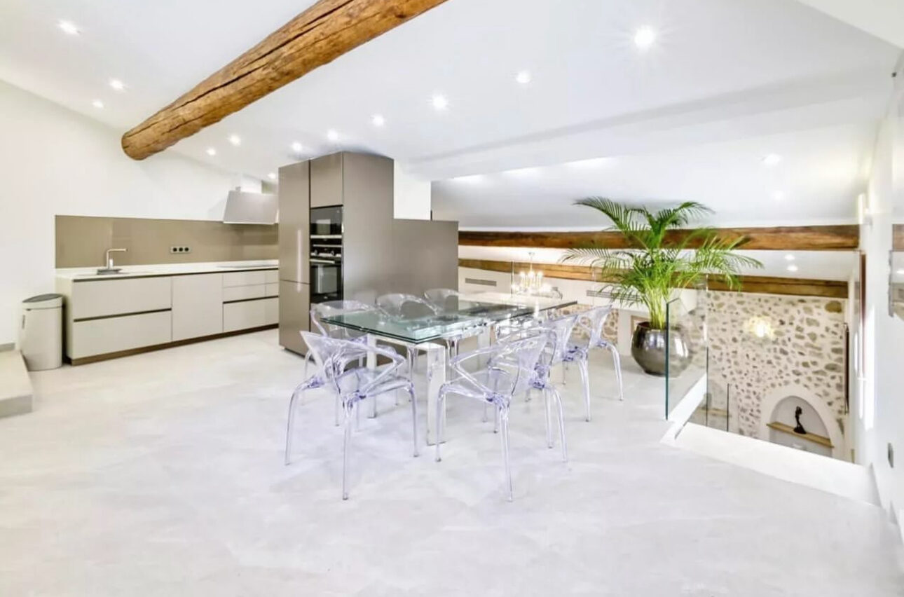 Salle à manger, poutre apparente