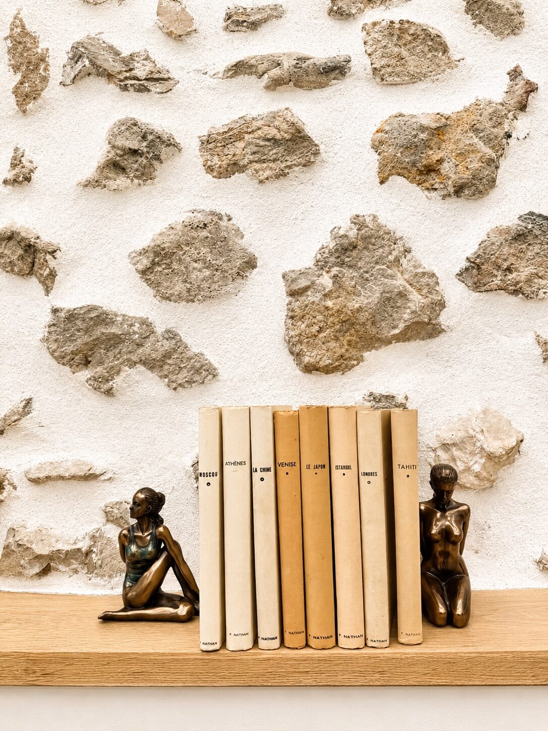 Bibliothèque et bibelots